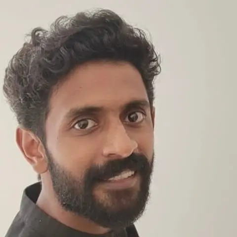 വിവേക് വി