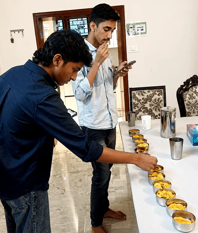 Thirteen banana chips were tasted to find Fort Kochi's best