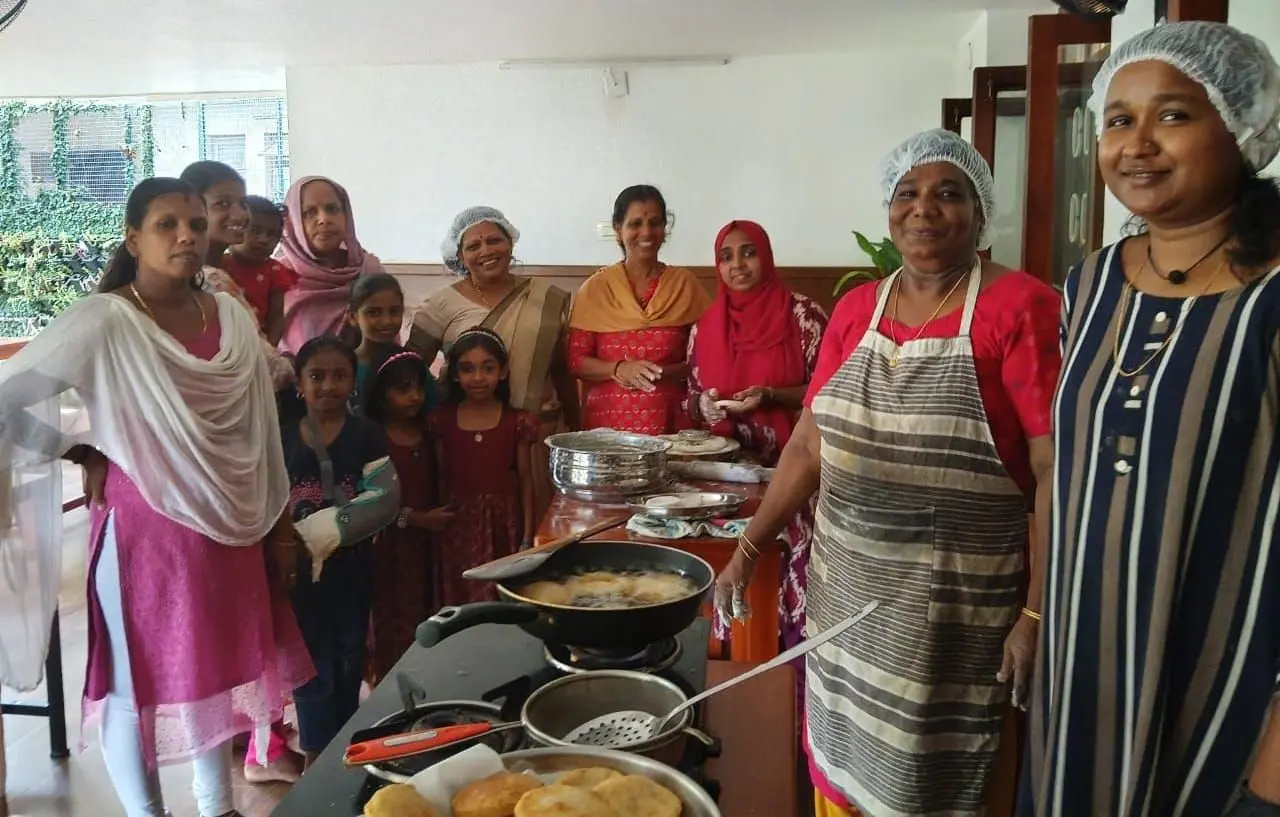 Community members learned to make rice pathiri