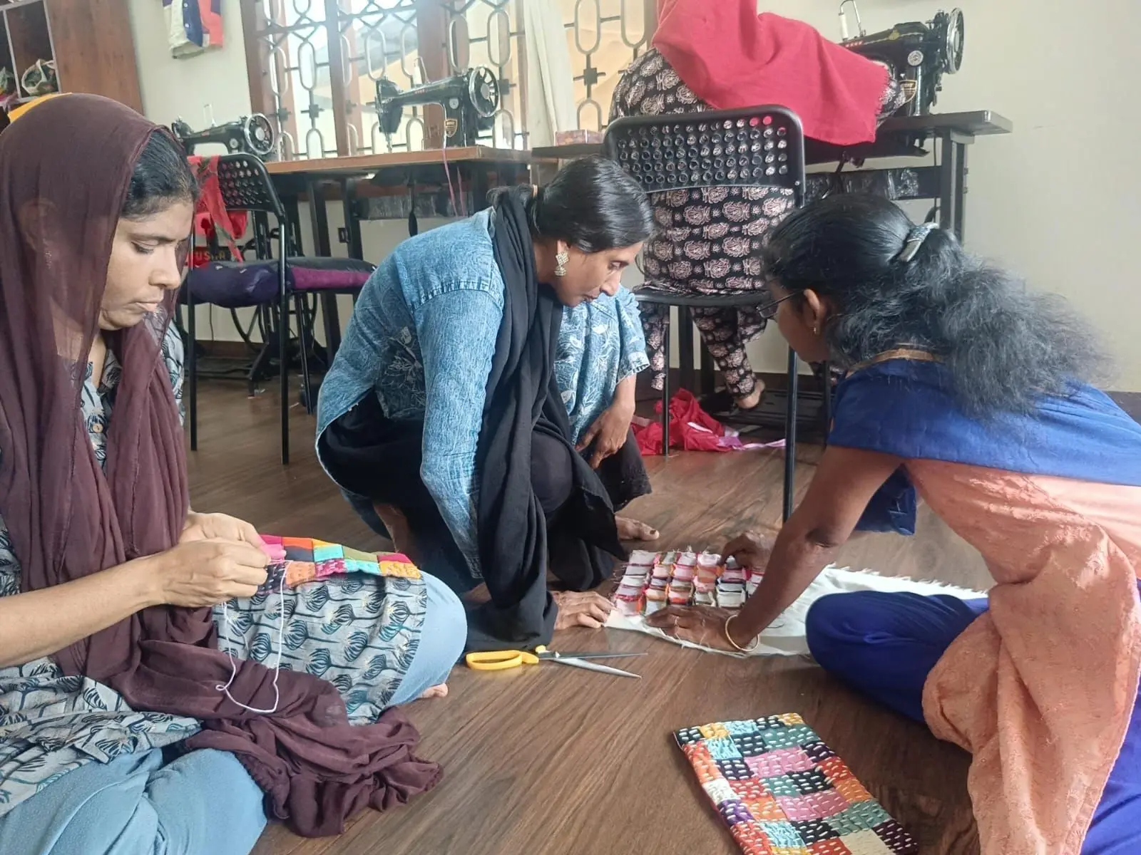 Achieving 4 cm grid precision in Kantha panels